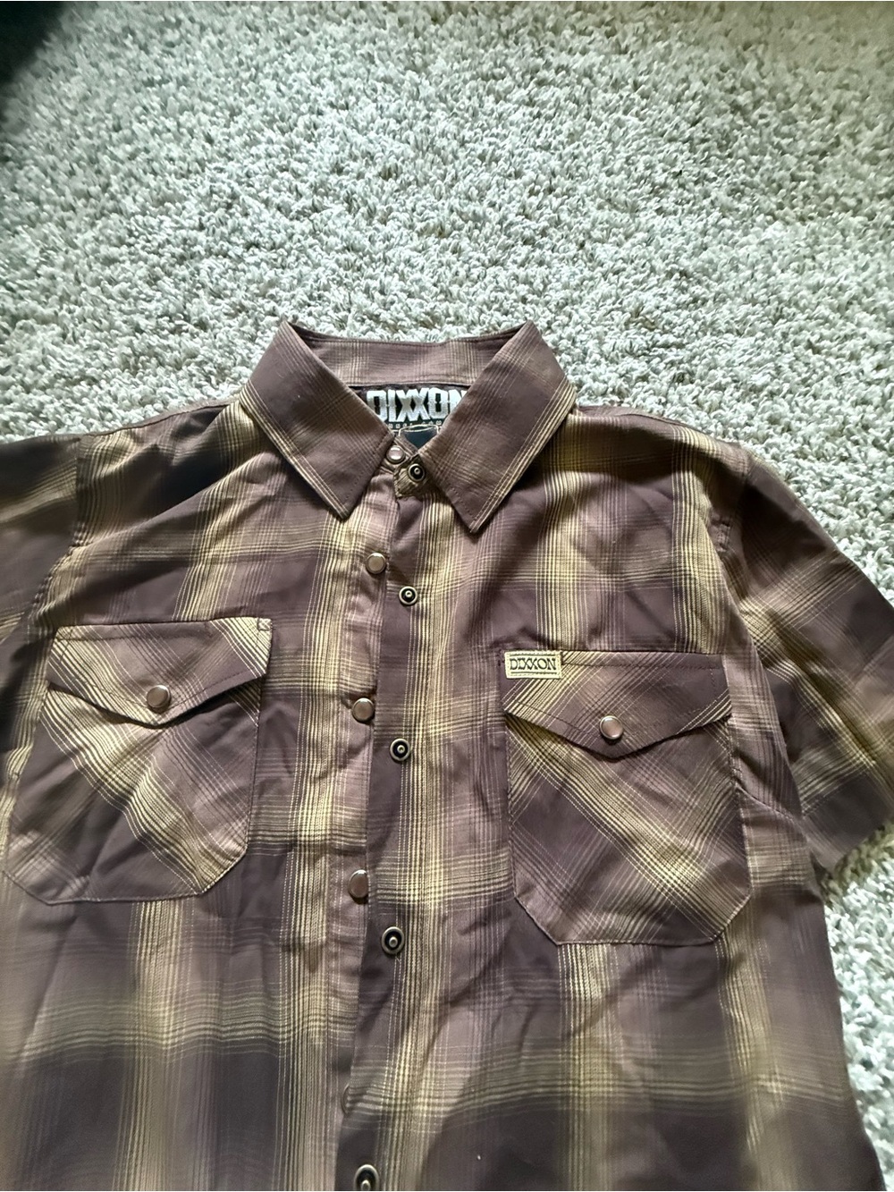 DIXXON Brown Plaid Short-Sleeve Button-Down Shirt - Picture 2 of 3